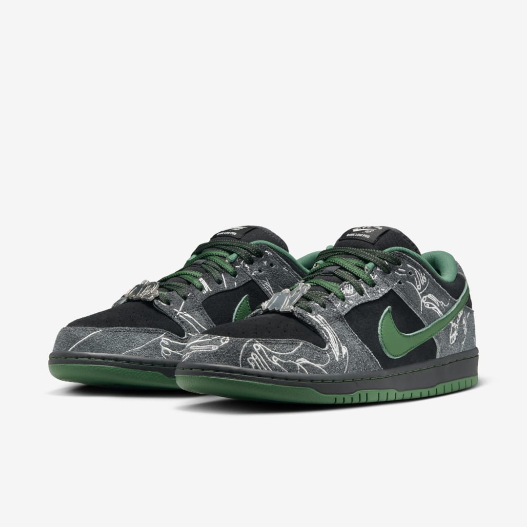 Nike SB Dunk Low There Skateboards