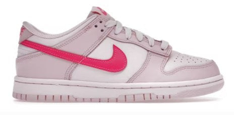 Nike Dunk Low Triple Pink